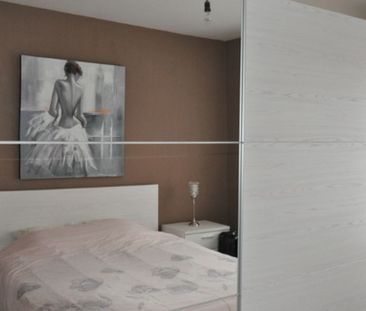 Appartement te huur in Kortrijk voor € 740 met 2 slaapkamers - Photo 5