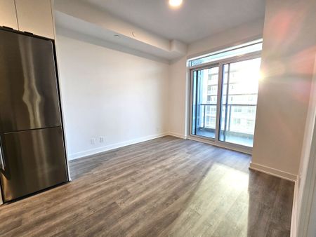 For Lease - 30 Upper Mall Way Unit# 2408, Vaughan, Ontario - Photo 4