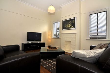 To register & apply for this property, please use this link: https://snug. com/ - Photo 2