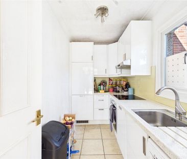 2 bedroom terraced house to rent - Photo 5