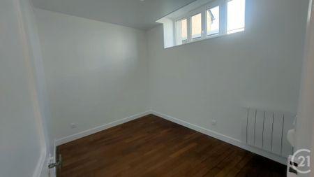 Location Appartement 3 pièces 74m² ST SAULGE 58330 - Photo 2