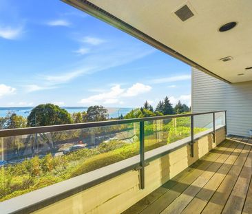 2231 Folkestone Way apartment — West Vancouver, BC (2-Bedroom) - 2 ... - Photo 2
