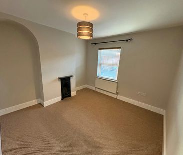 Terraced House to rent on - Photo 4