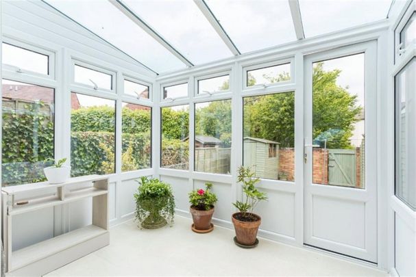 4 bedroom terraced house to rent - Photo 1