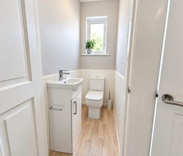 3 bedroom terraced house to rent - Photo 3