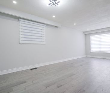 For Lease - 765 Morrish Road Unit# Main, Toronto, Ontario - Photo 2