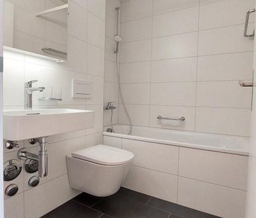 Topmoderne 2.5-ZW à 60 m2 mit grossem Balkon - Photo 3