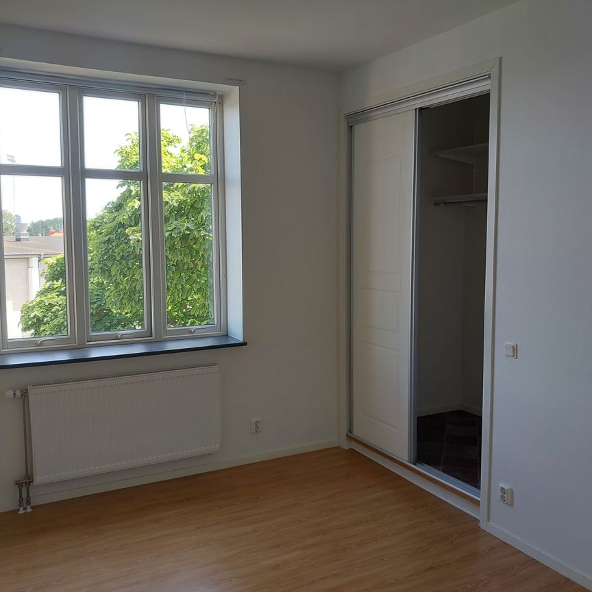 Uddevägen, Kristianstad - Photo 1