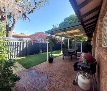 Spacious Villa - Photo 1