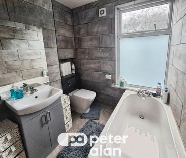 1 bedroom in a house share to rent - Photo 6