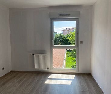 Location appartement 3 pièces, 73.81m², Péronnas - Photo 3