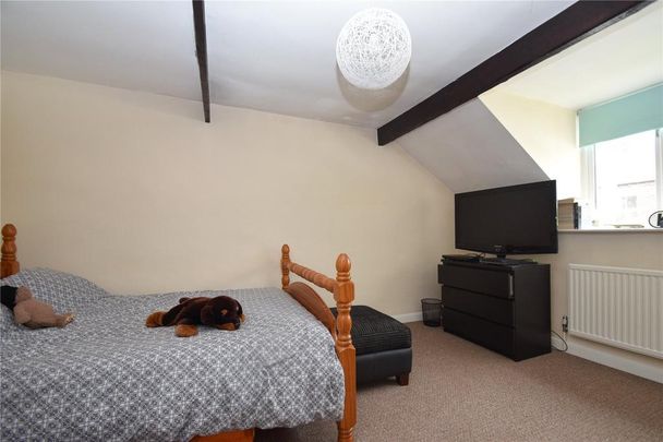 2 bedroom terraced house to rent - Photo 1