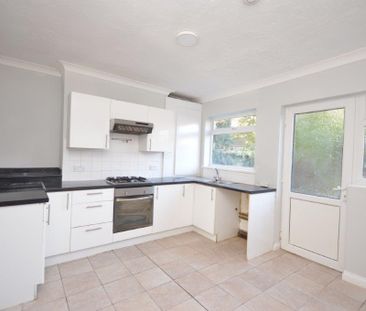 2 bedroom property to rent - Photo 3