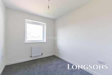 3 bedroom detached house to rent - Photo 4