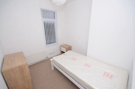 103 Donegall Avenue, Belfast BT12 6LT - Photo 4