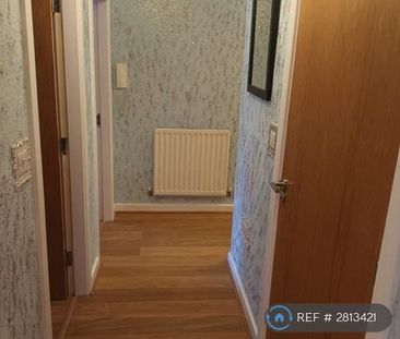 1 bedroom in a flat share to rent - Photo 5