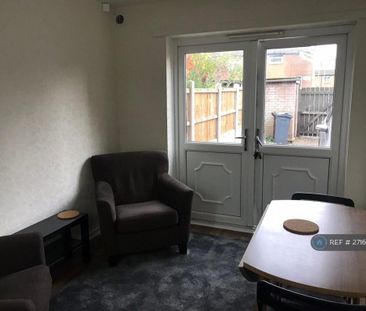 3 bedroom end of terrace house to rent - Photo 1