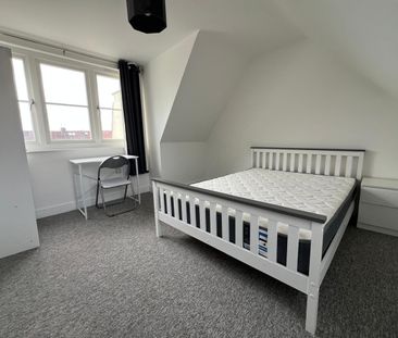 5 Bed Maisonette, Hotwell Road, BS8 - Photo 4