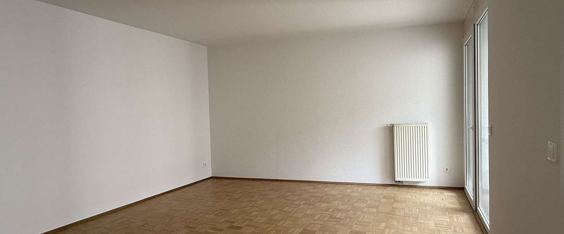 BARRIEREFREIE ZENTRUMSNAHE - ZWEIZIMMERWOHNUNG - MIT LOGGIA, AUFZUG UND KELLERRAUM - Photo 1