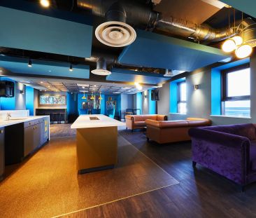 Bronze Studio - Photo 3