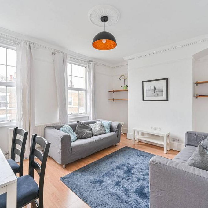 2 bedroom flat to rent - Photo 1