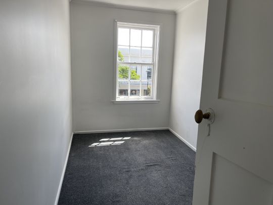 Jackson Street Apartment - Photo 1