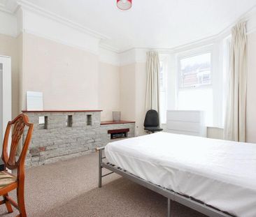 5 bedroom terraced house to rent - Photo 2