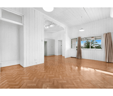 29 Pine Street, Wynnum, Qld 4178 - Photo 1