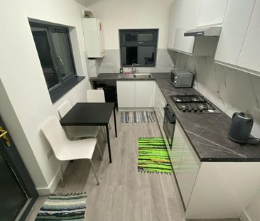 Room in a Shared House, Farningham Road, N17 - Photo 5