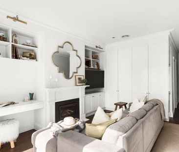Easy Living in the Heart of Airport West - Photo 5