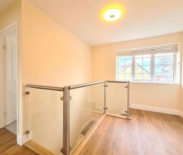 4 bedroom detached house to rent - Photo 4