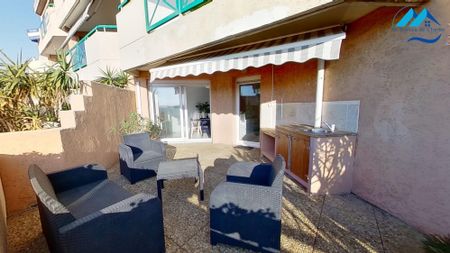 Location Appartement 3 pièces 73m² MARSEILLE 8ème - Photo 3