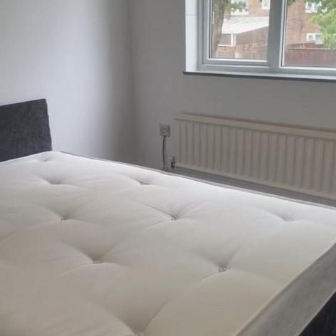 1 bedroom house of multiple occupation to rent - Photo 1