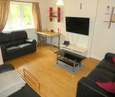 7 bedroom semi-detached house to rent - Photo 1