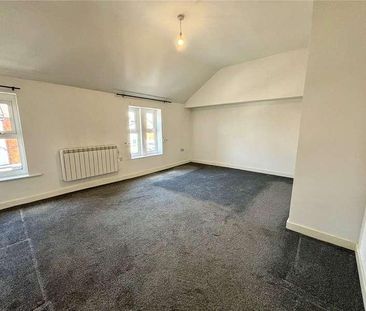 Wellingborough Road, Northampton, Northamptonshire, NN1 - Photo 5