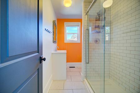 For Lease - 425 English Street Unit# upper, London East, Ontario - Photo 5