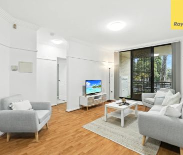 Spacious, Solid & Superbly Located - Your Westmead Oasis Awaits! - Photo 6