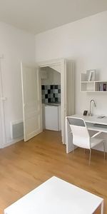 A LOUER - ILE DE NANTES - Studio REFAIT RECEMMENT A NEUF - Photo 4