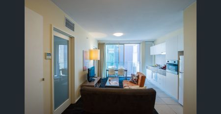 Fully Furnished Shared Accommodation available NOW! - Photo 4