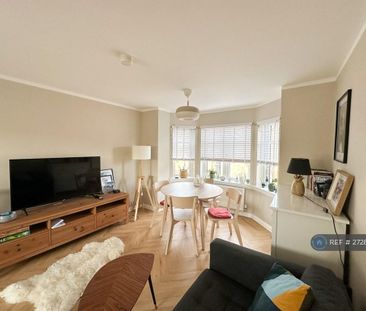 2 bedroom flat to rent - Photo 2