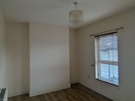 23 Chapel Square, Coleraine, BT52 1LN - Photo 4