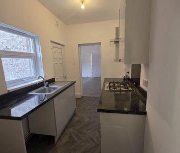 2 bedroom terraced house to rent - Photo 6