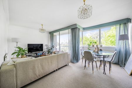 2 Bed Flat, Lowlands, NW3 - Photo 2