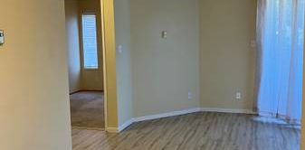 One Bedroom good location - Photo 2