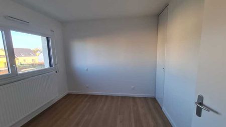 Location Maison 97 m² - Photo 3