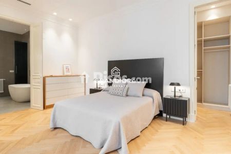 Piso en alquiler en El Raval - Foto 3