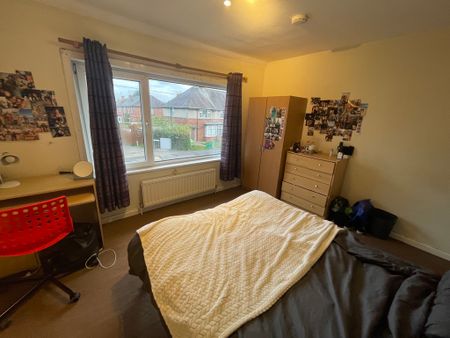 Rockingham Avenue, Tang Hall - P2169 - Photo 2