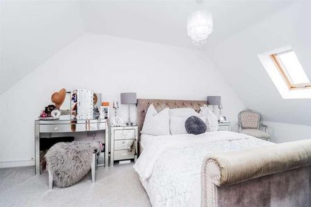 Horse Chestnut Close, Middlesbrough, TS8 - Photo 4