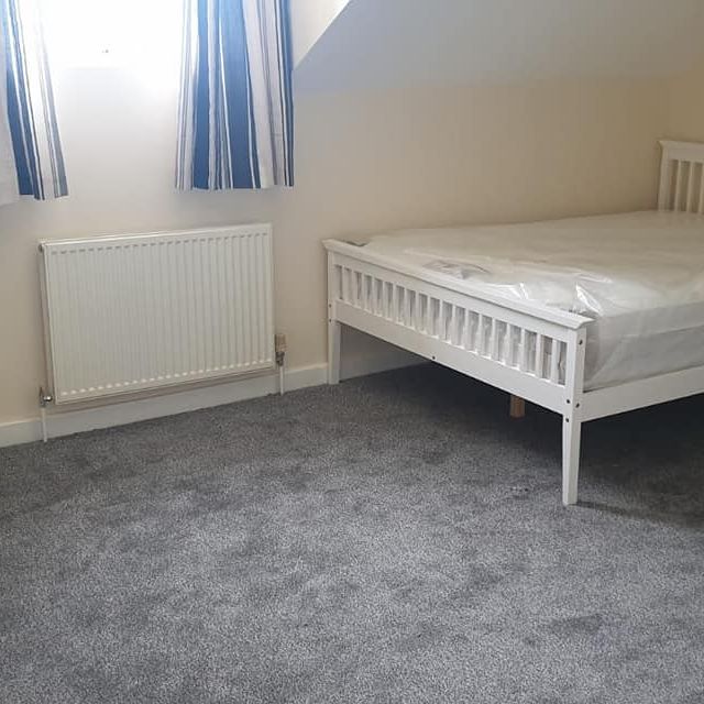 3 Bed - 27 Noster Terrace, Beeston, Leeds - LS11 8QF - Student/Professional - Photo 1