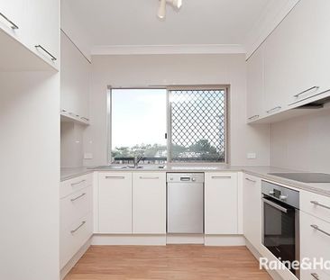Two Bedroom Unit with Huge City Views - Photo 4
